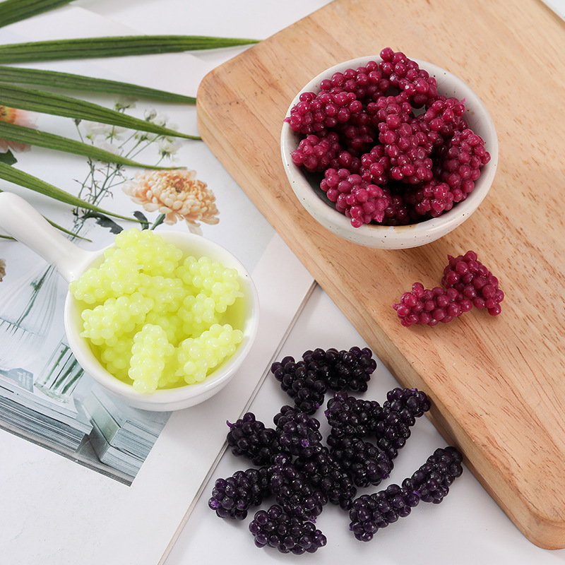 Kitchen Gadgets Green - องุ่นปลอมขนาดเล็ก 10 ชิ้น องุ่นเขียวจำลอง ของตกแต่งฉากครัว ของตกแต่งบ้าน